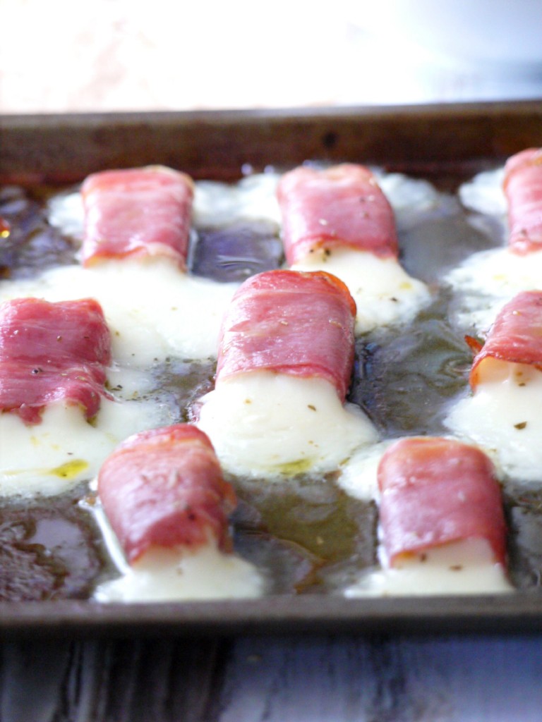 prosciutto wrapped mozzarella 4