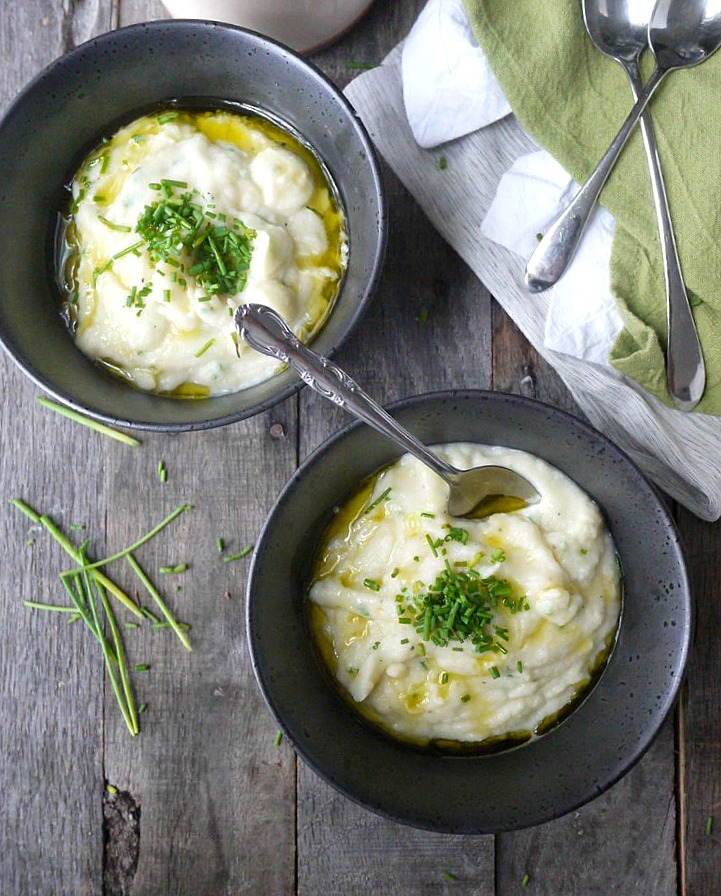 roasted garlic and chive cauli mash 10