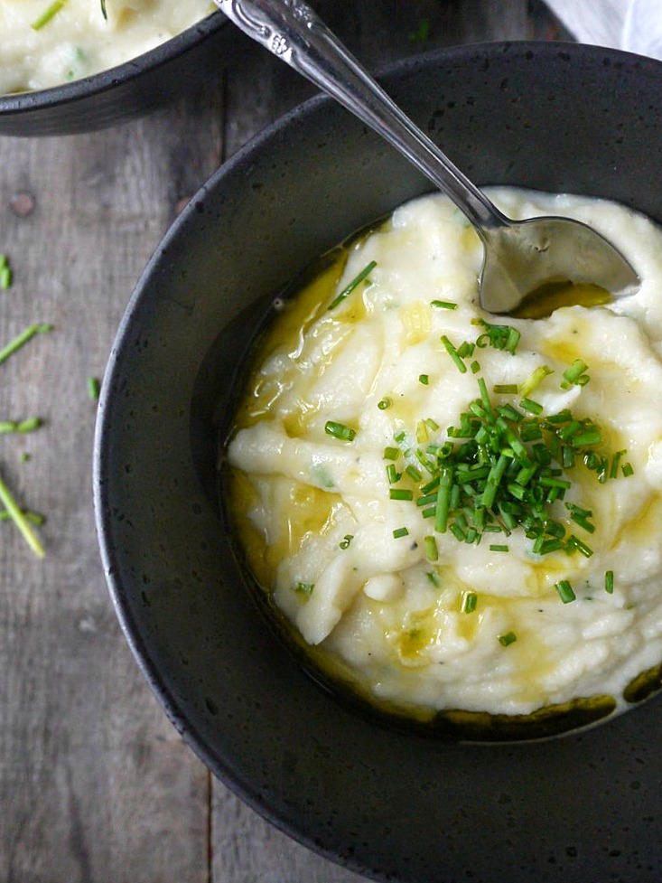 roasted garlic and chive cauli mash 9