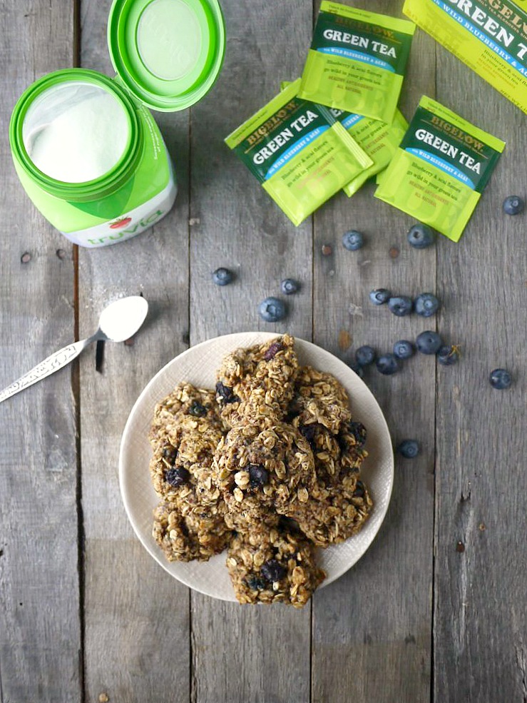 blueberry and acai tea oat cookies 1 adjusted