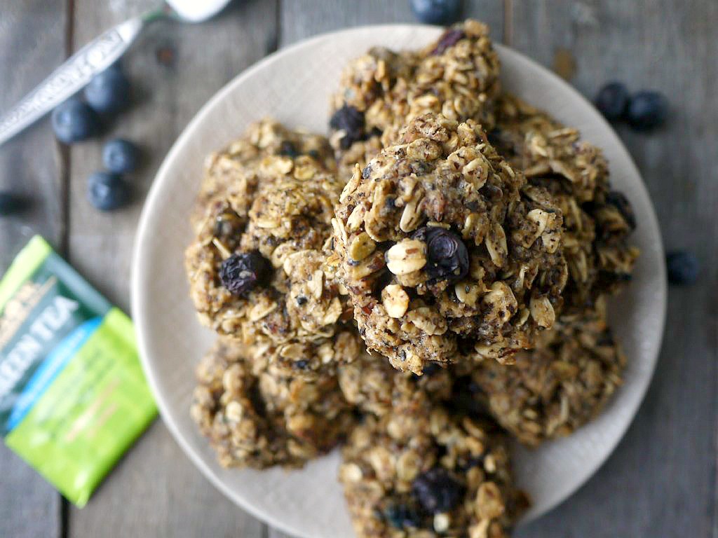 blueberry and acai tea oat cookies 6 adjusted