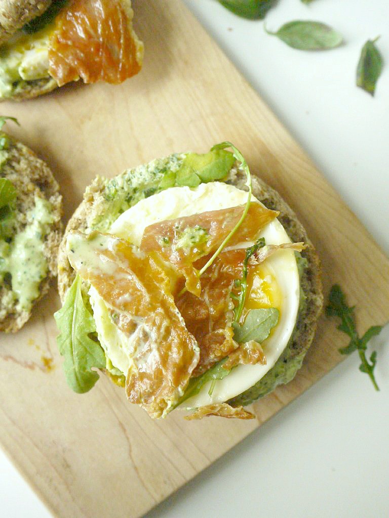 green-goddess-egg-sandwich-with-crispy-prosciutto-14