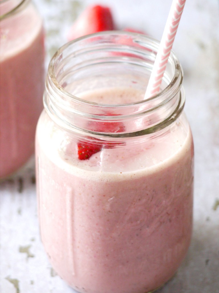 frozen strawberry almond smoothie 6
