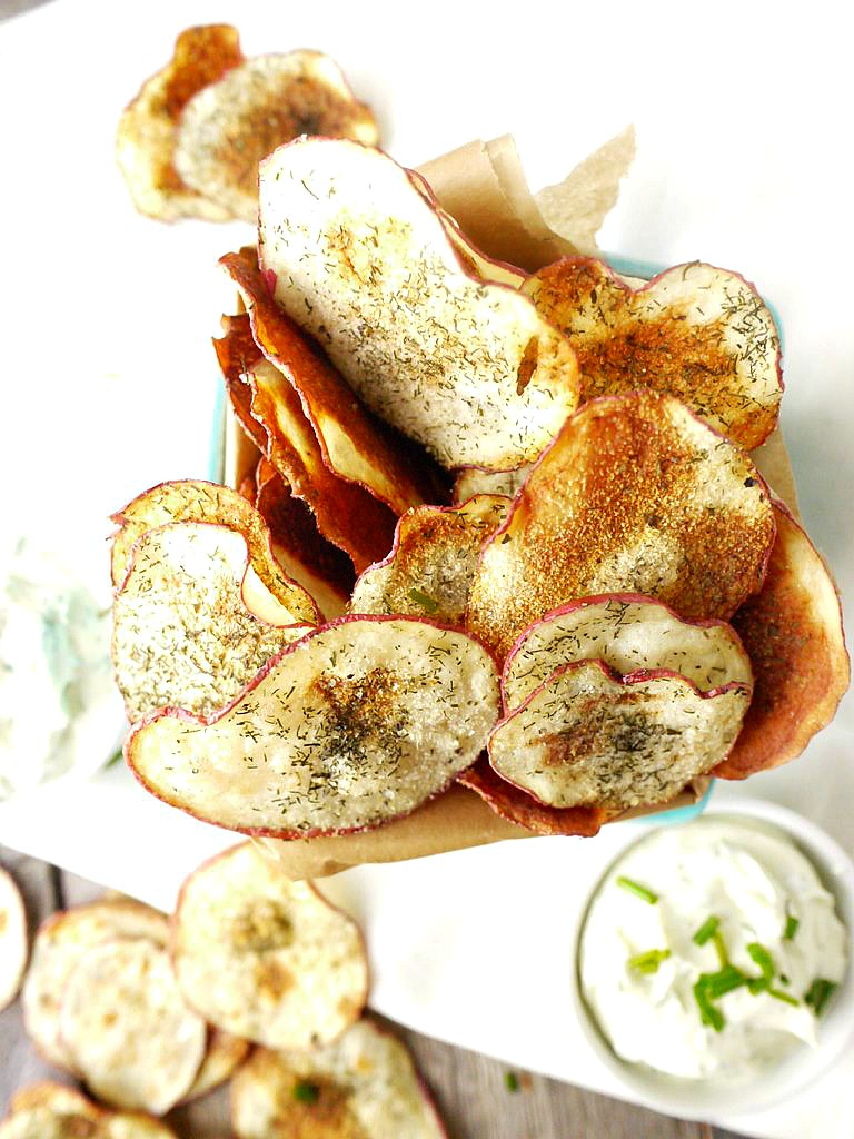baked dill and onion potato chips 5 adjusted