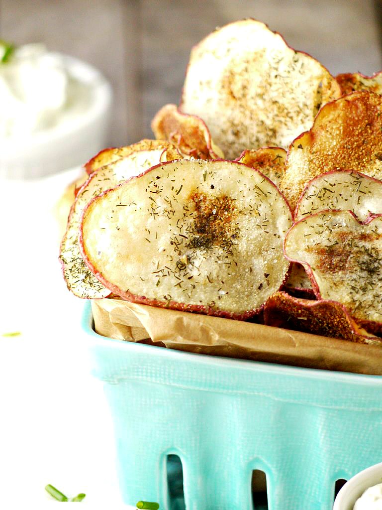 baked dill and onion potato chips 8 adjusted