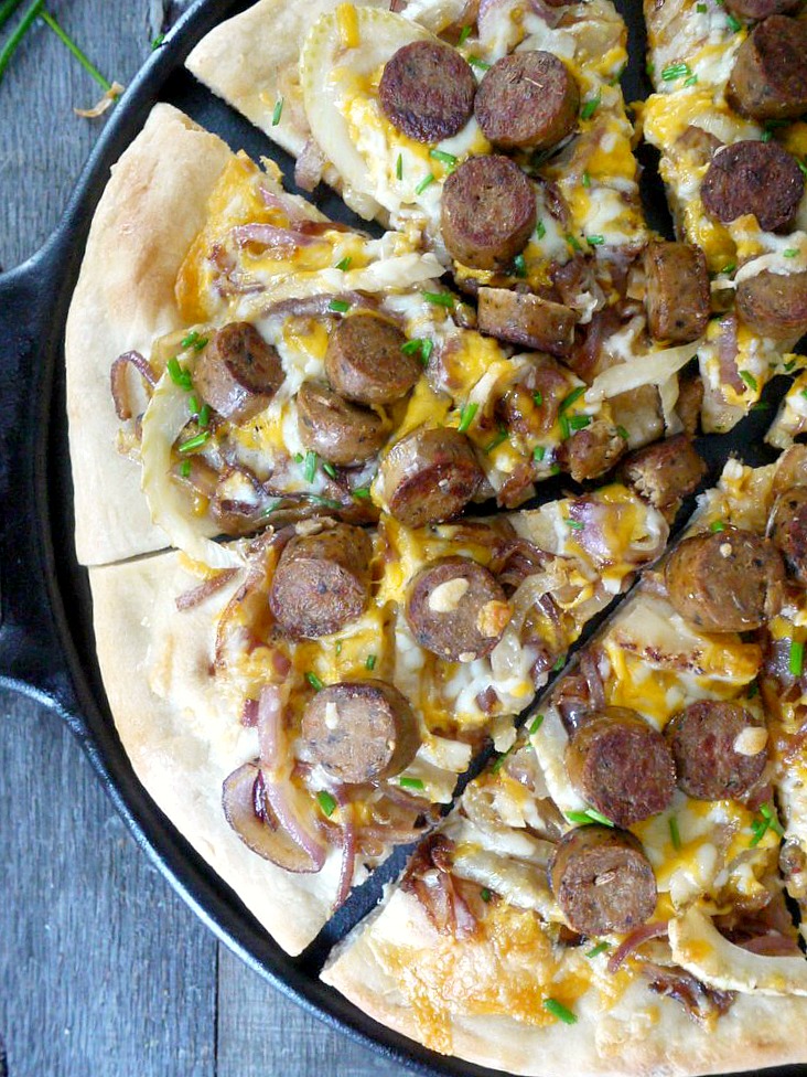 veggie sausage caramelized onion and fennel pizza 5
